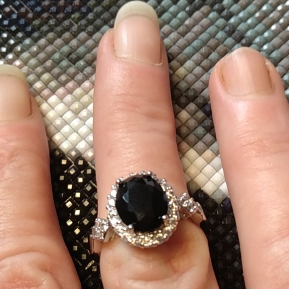 Genuine round black CZ finger ring - Picture 3 of 6